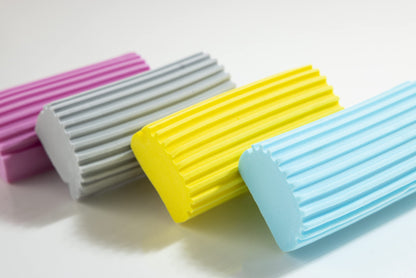 Scrub Daddy Damp Duster, Magischer Staubreinigungsschwamm, Staubtuch Zum Reinigen von Jalousien, Holzjalousien und Heizkörpern, Fußleisten, Spiegeln, Spinnweben, fängt Staub EIN, Gelb, Einheitsgröße